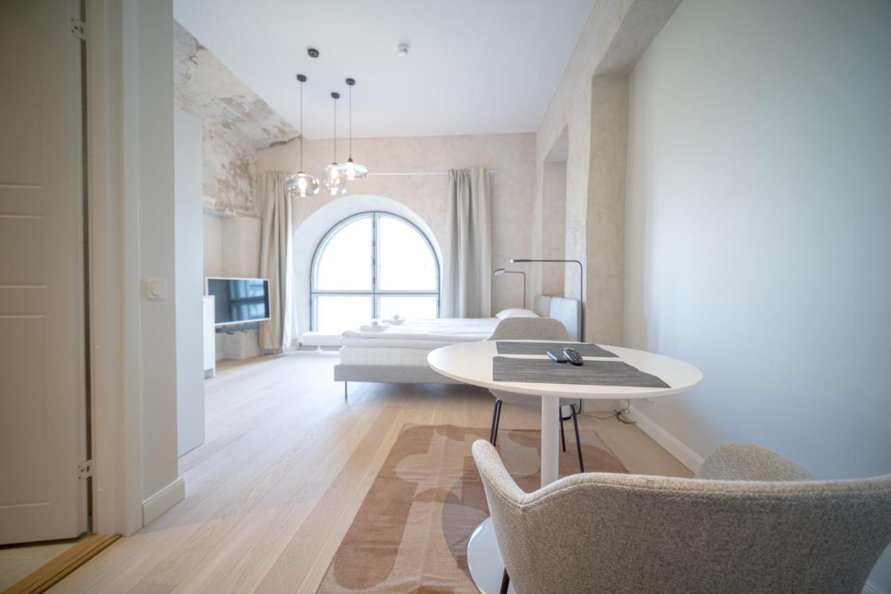 Baltic Accommodation - Urban Studio Apartment Tallinn Bagian luar foto