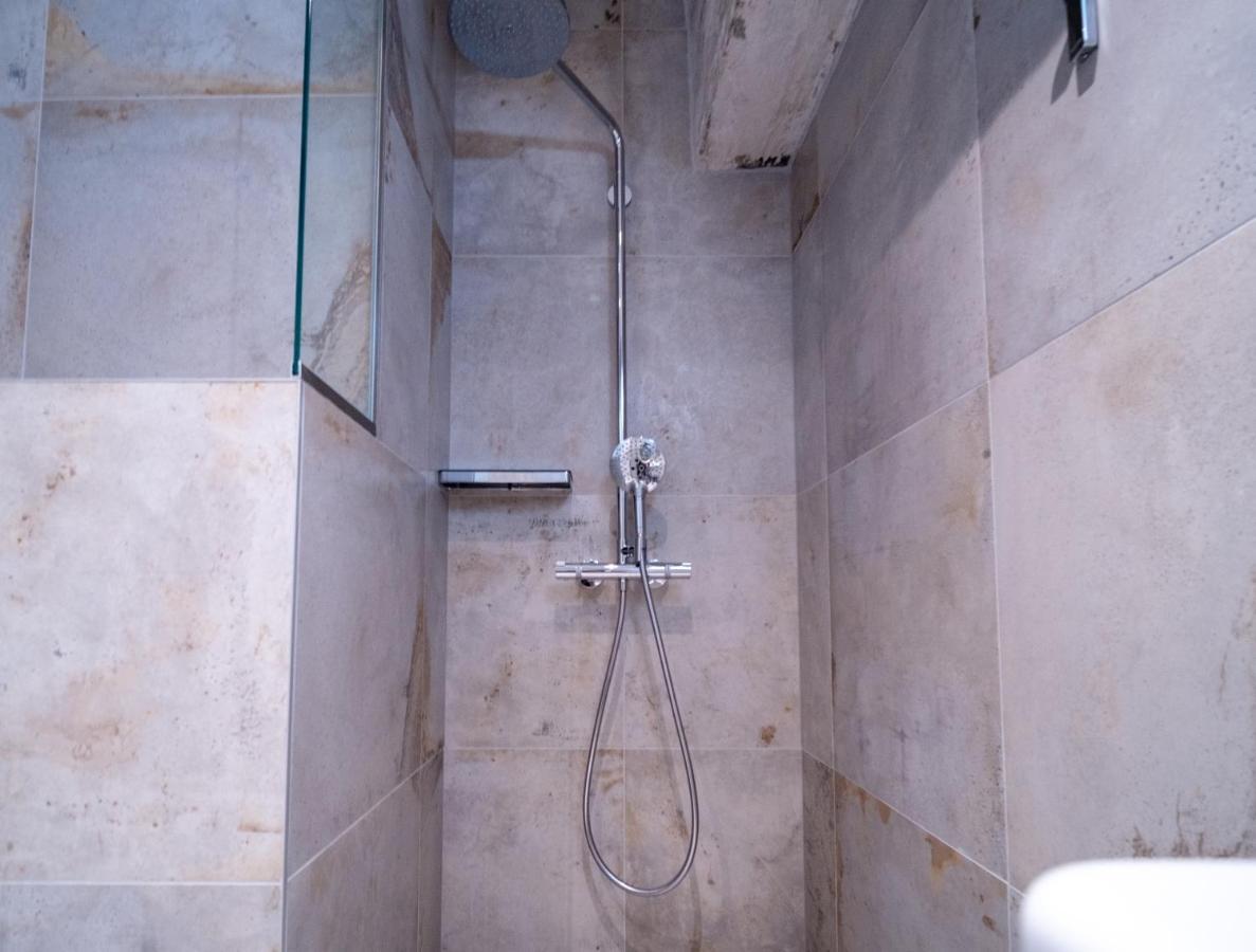 Baltic Accommodation - Urban Studio Apartment Tallinn Bagian luar foto